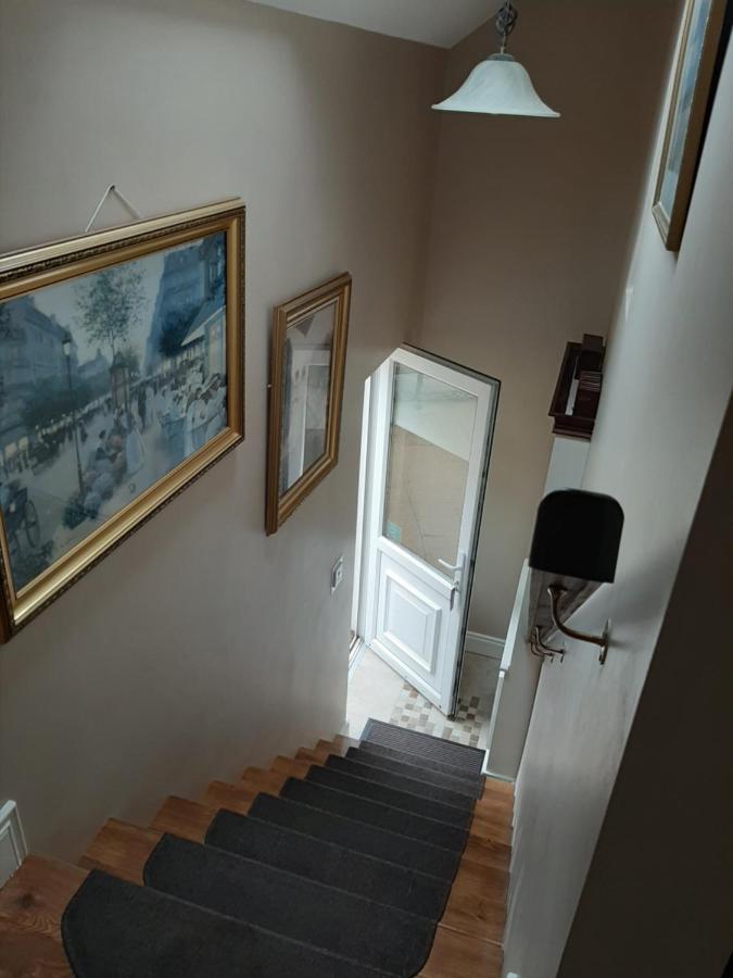 Riverside Lodge Карлингфорд Экстерьер фото