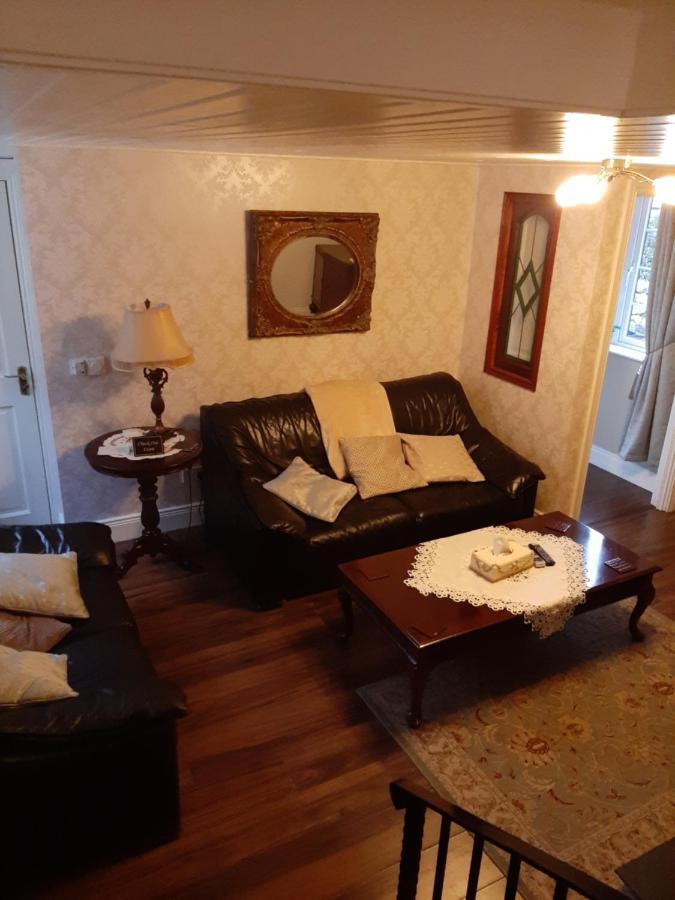 Riverside Lodge Карлингфорд Экстерьер фото