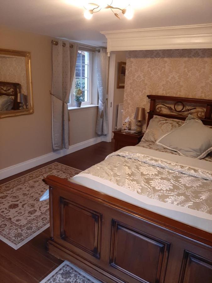 Riverside Lodge Карлингфорд Экстерьер фото